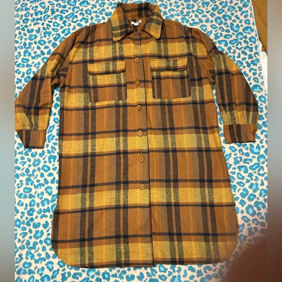 Fashion Nova Plaid Shacket in Large- Brown Yellow and Black. - Picture 4 of 7
